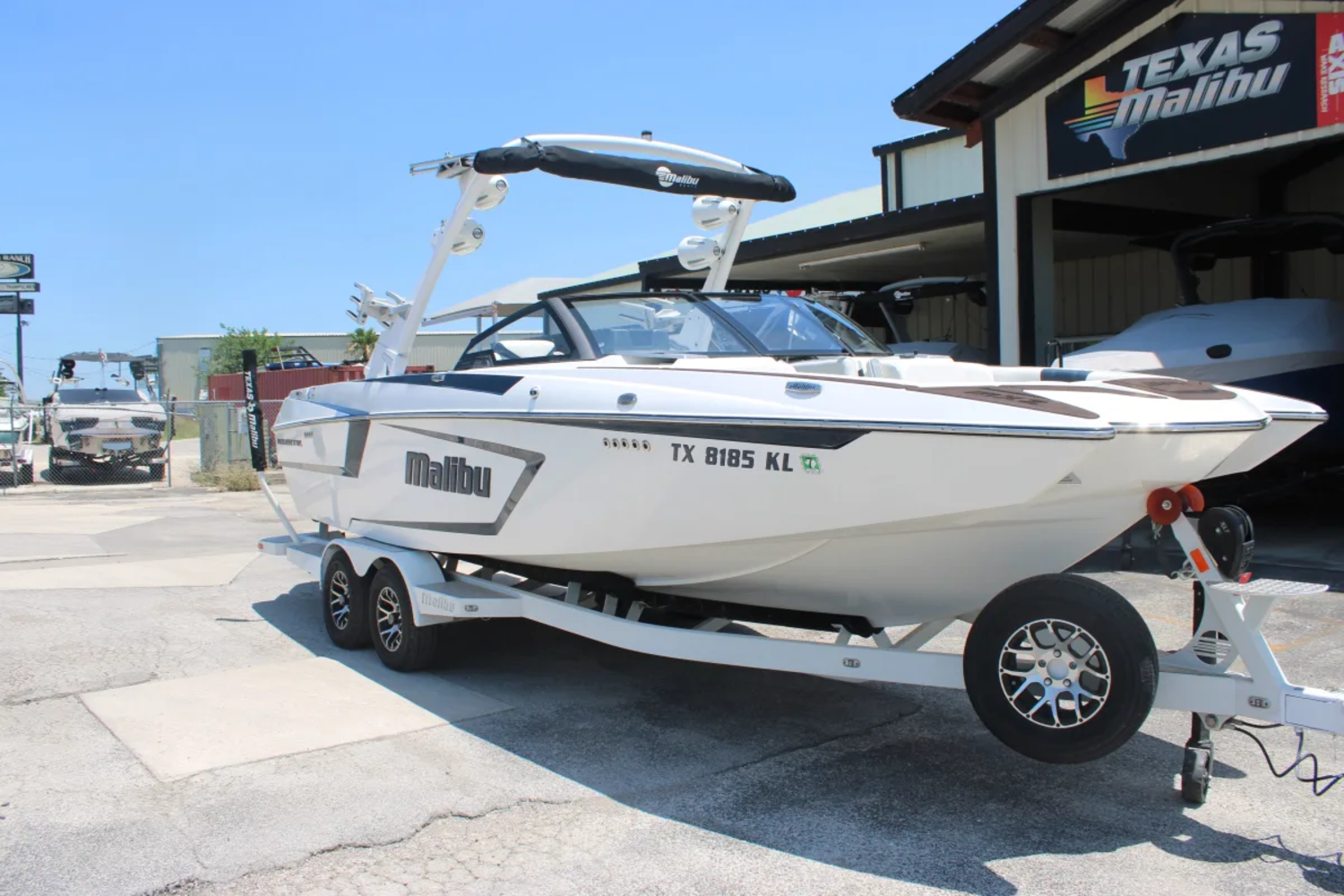 2021 Malibu 24 MXZ