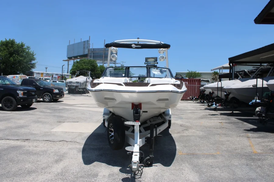 2021-malibu-wakesetter-24-mxz-136922-image2.webp