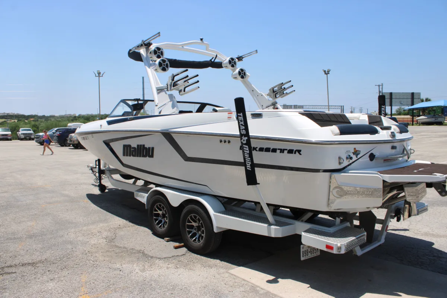 2021 Malibu 24 MXZ
