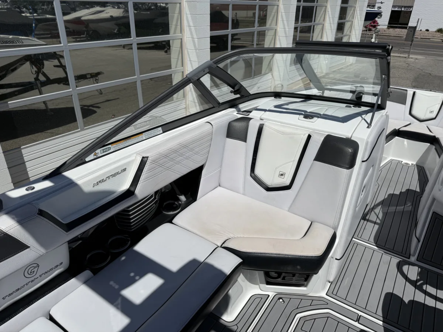 2017 23' Super Air Nautique G23 Bowrider