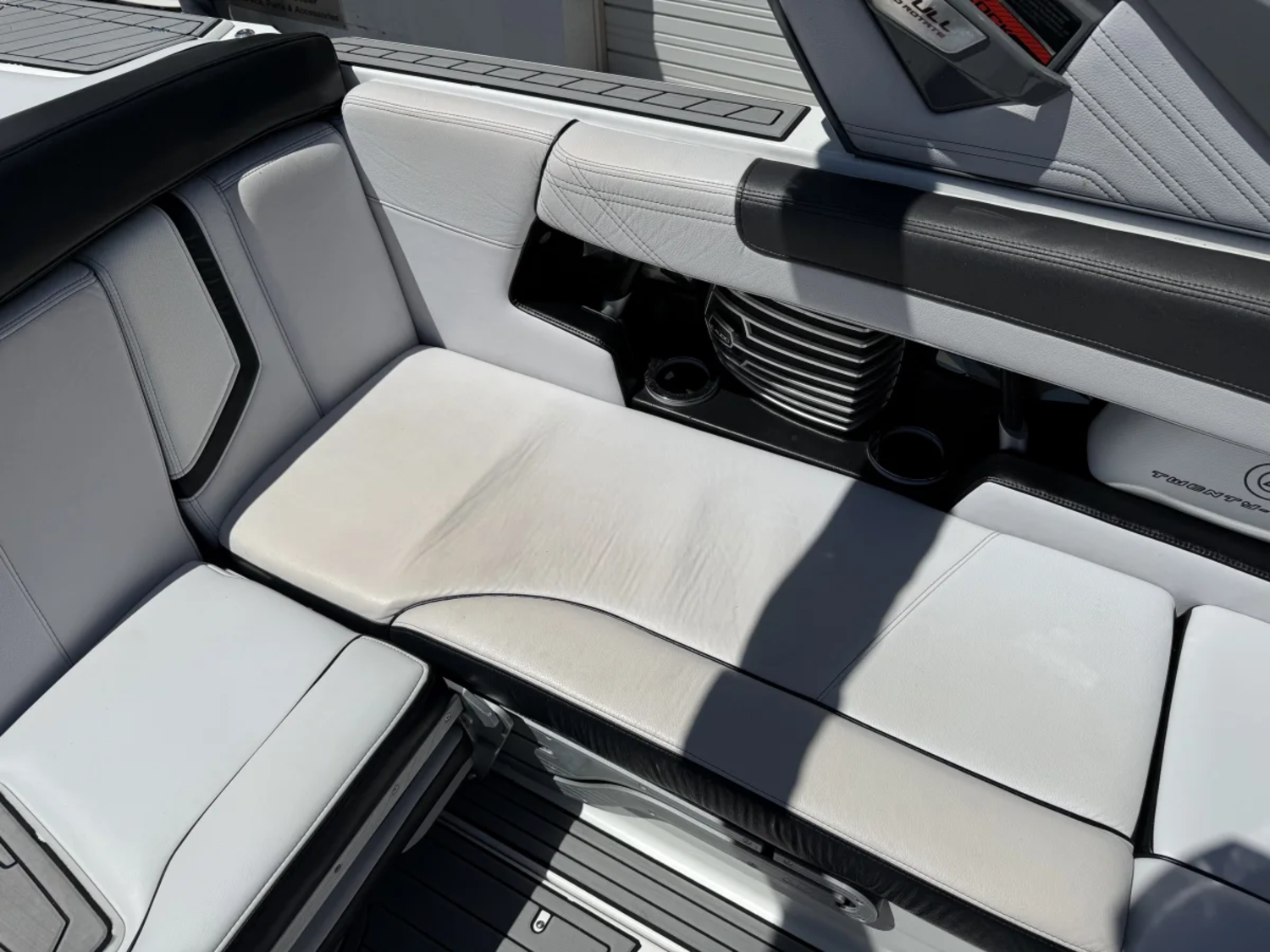 2017 23' Super Air Nautique G23 Bowrider