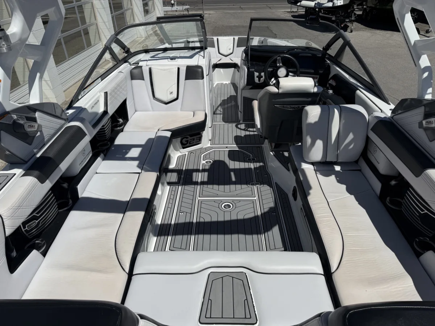 2017 23' Super Air Nautique G23 Bowrider
