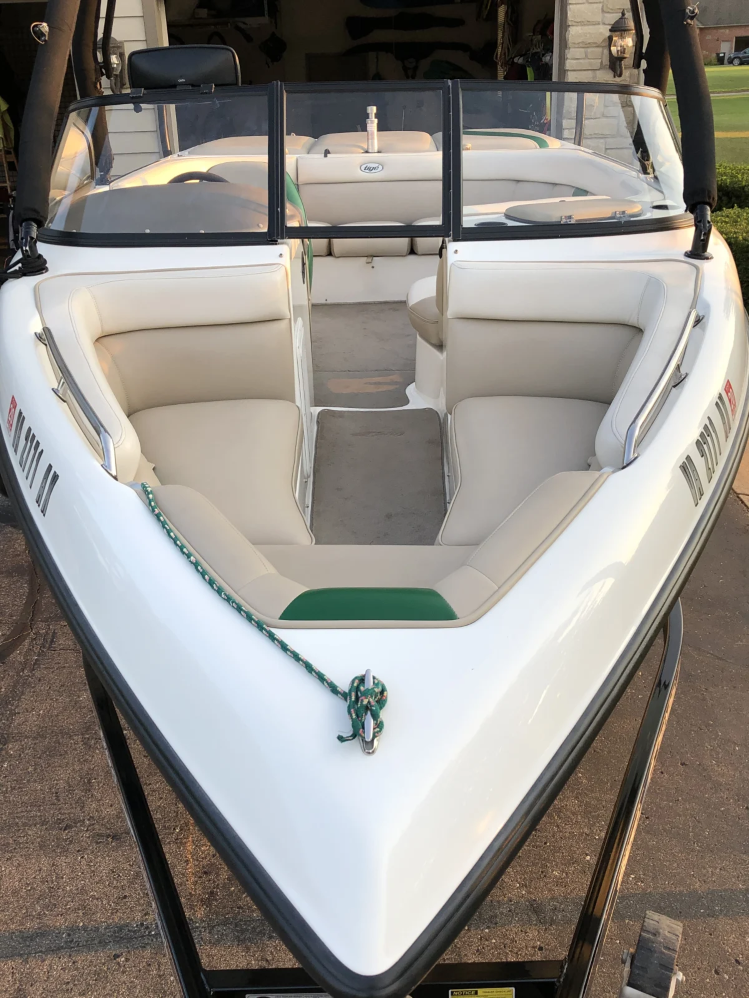 2001 Tige Boats 2100