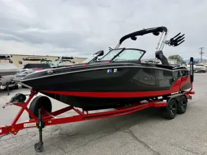 2022-mastercraft-nxt22-136933-image2.webp