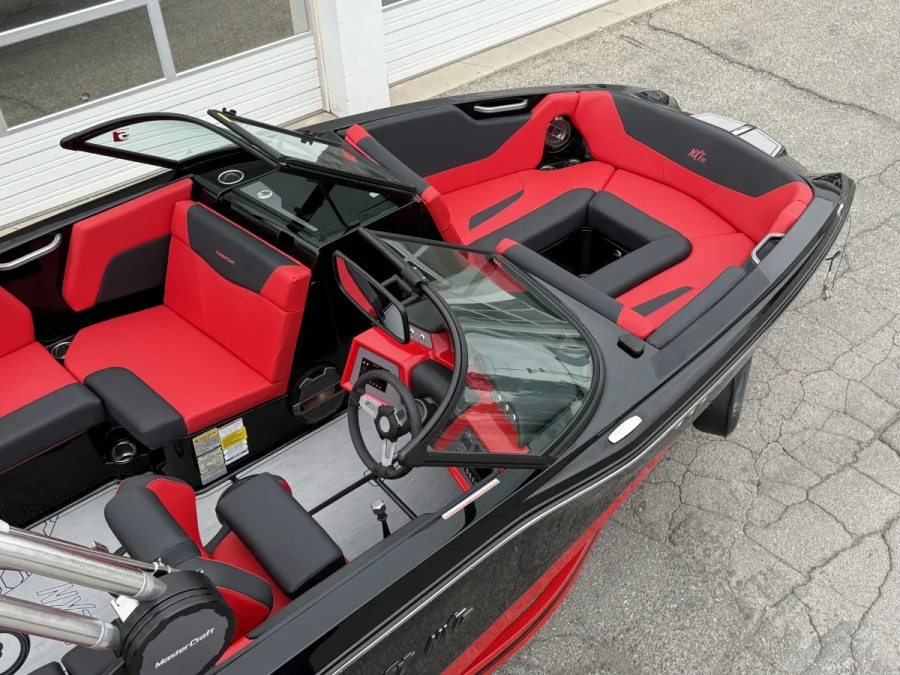 2022-mastercraft-nxt22-136933-image8.webp