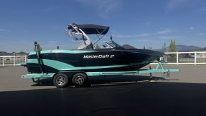 2017-mastercraft-xt23-136949-image17