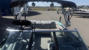 2017-mastercraft-xt23-136949-image19