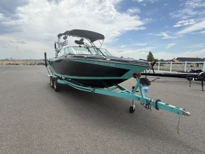2017-mastercraft-xt23-136949-image4