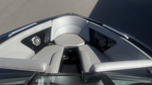 2017-mastercraft-xt23-136949-image7