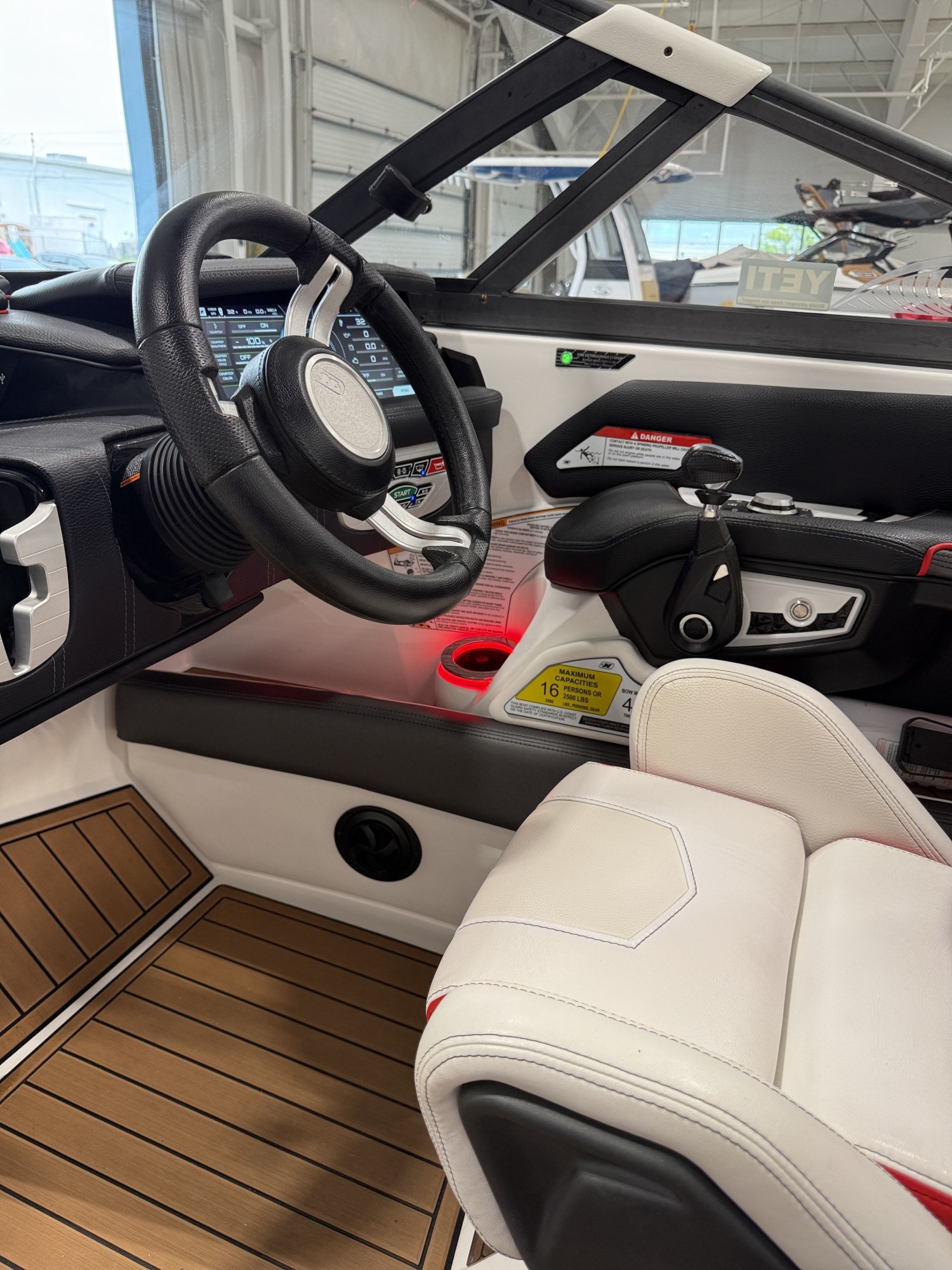 2018 Nautique G23