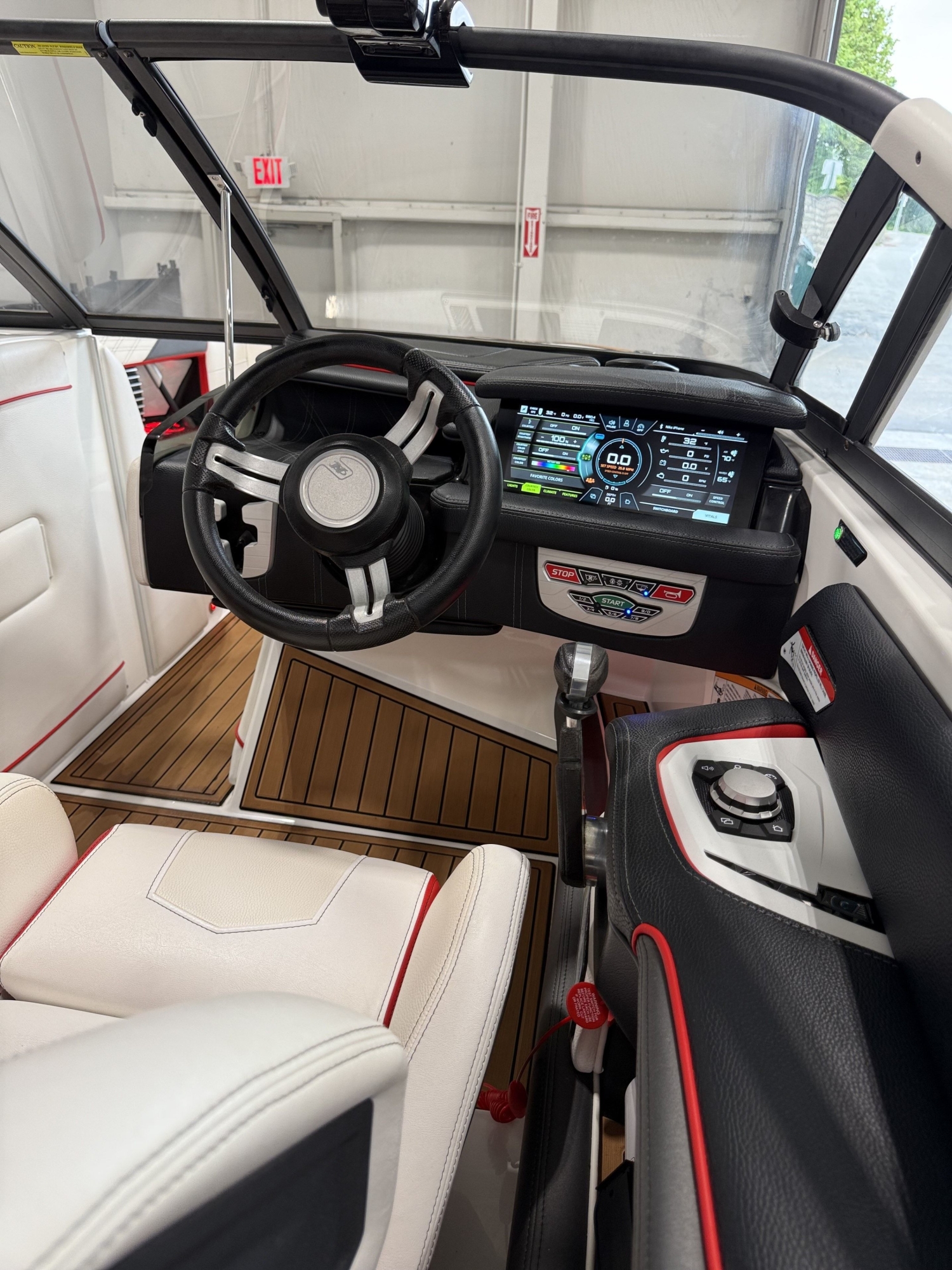 2018 Nautique G23