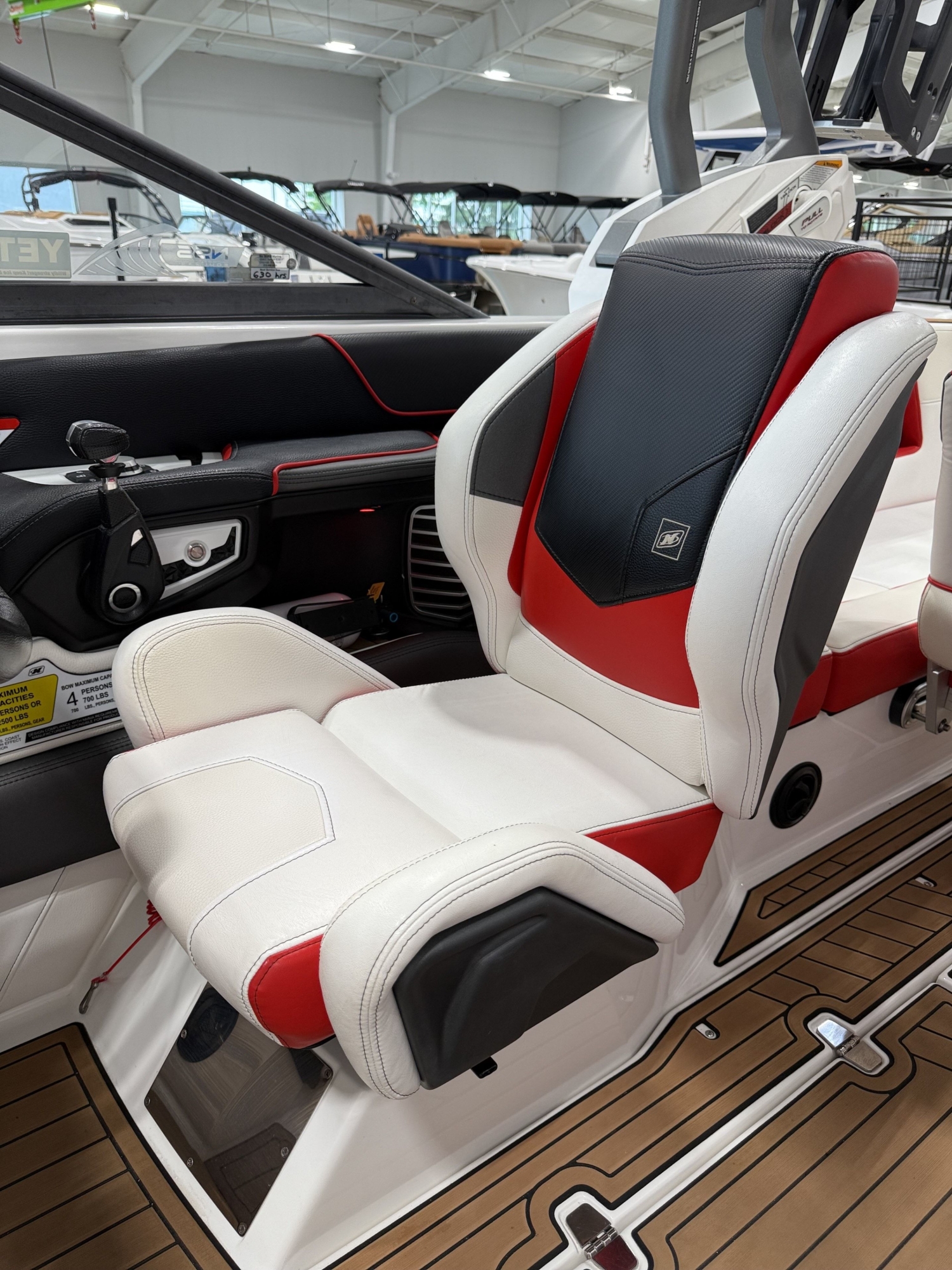 2018 Nautique G23