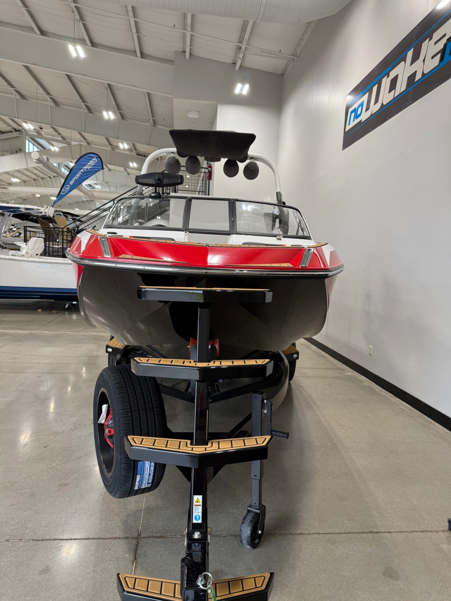 2018 Nautique G23