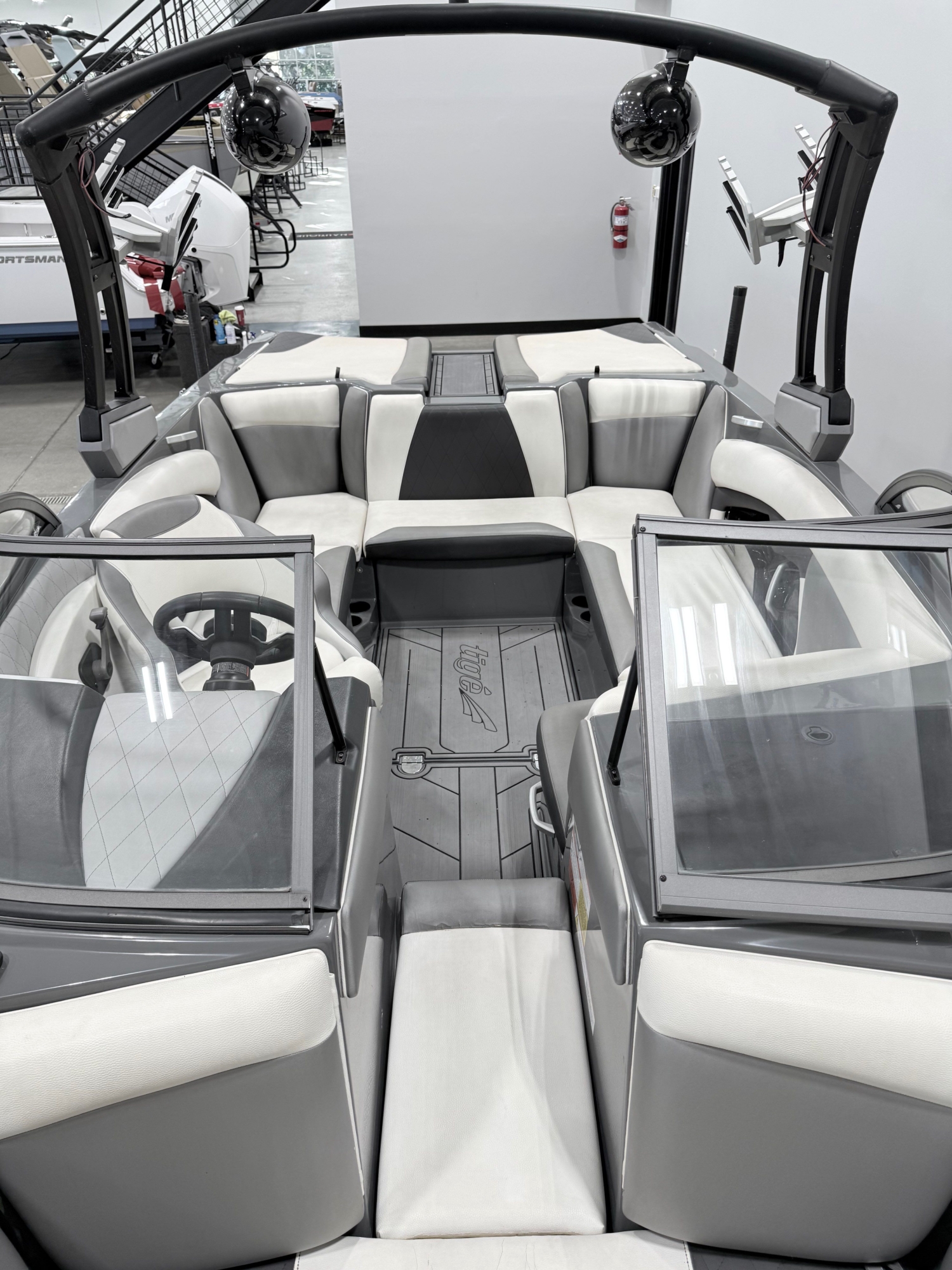 2017 Tige r21