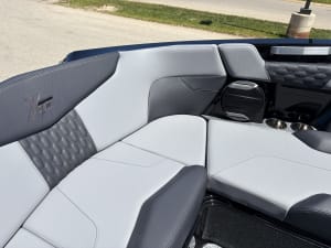 2026-mastercraft-xt24-136960-image11
