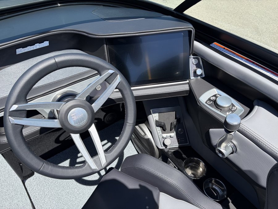 2026-mastercraft-xt24-136960-image17
