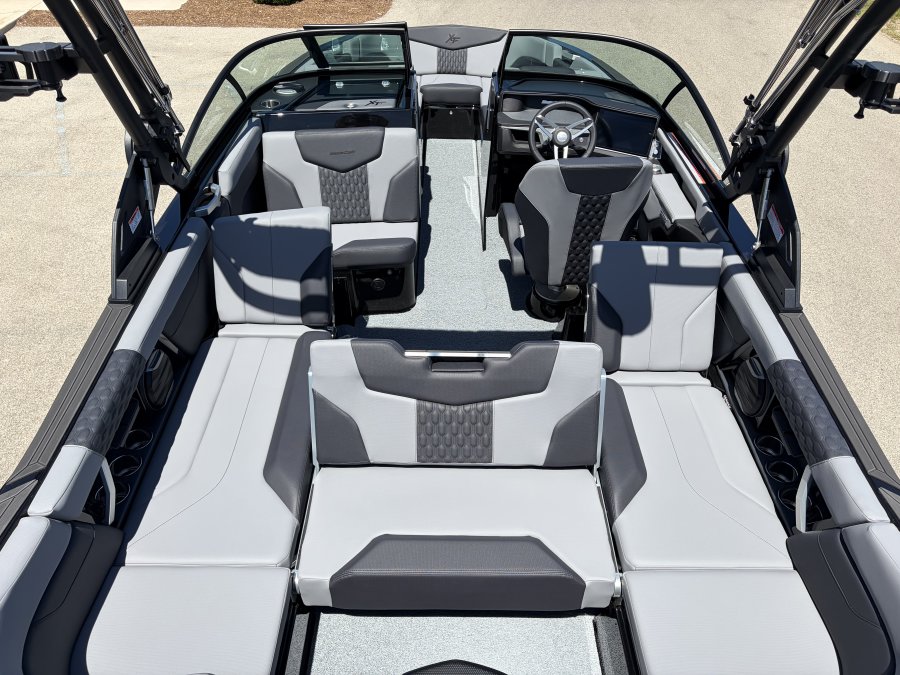 2026-mastercraft-xt24-136960-image19