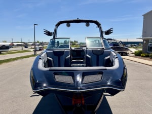 2026-mastercraft-xt24-136960-image8
