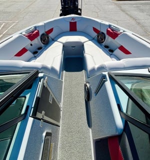 2022-mastercraft-xt23-136971-image9