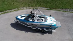 2017 Malibu Boats Wakesetter VLX for sale in Somerset, Kentucky