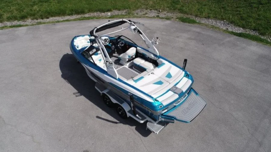 2017 Malibu Boats Wakesetter VLX for sale in Somerset, Kentucky