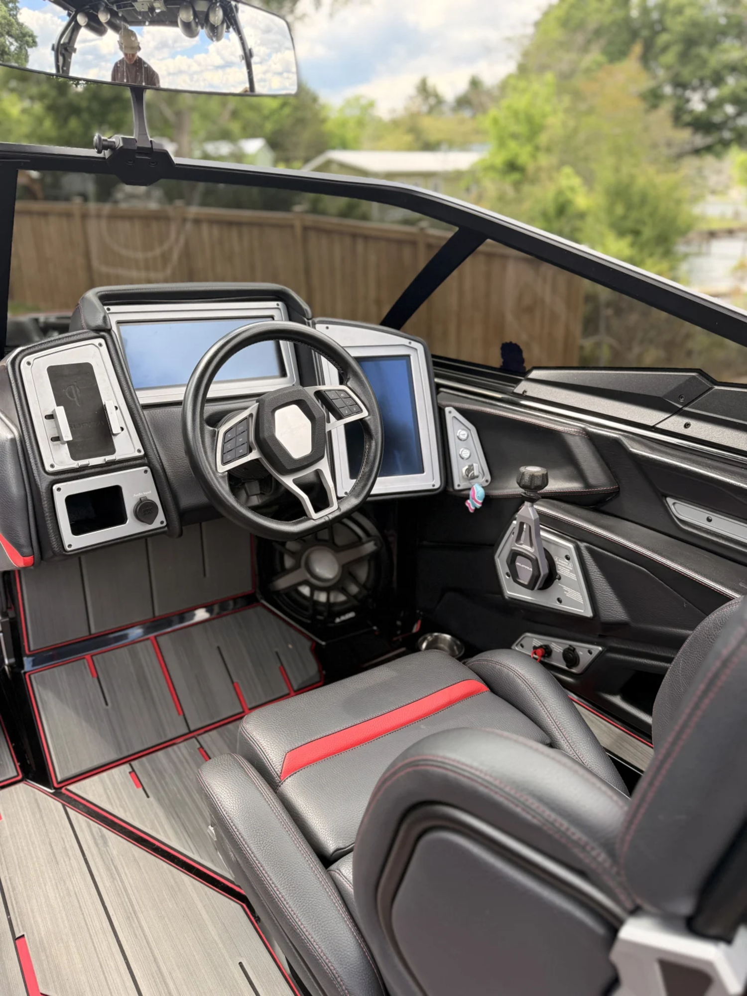 2023 Supra SL 550