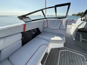 2024-nautique-g23-136994-image10.webp