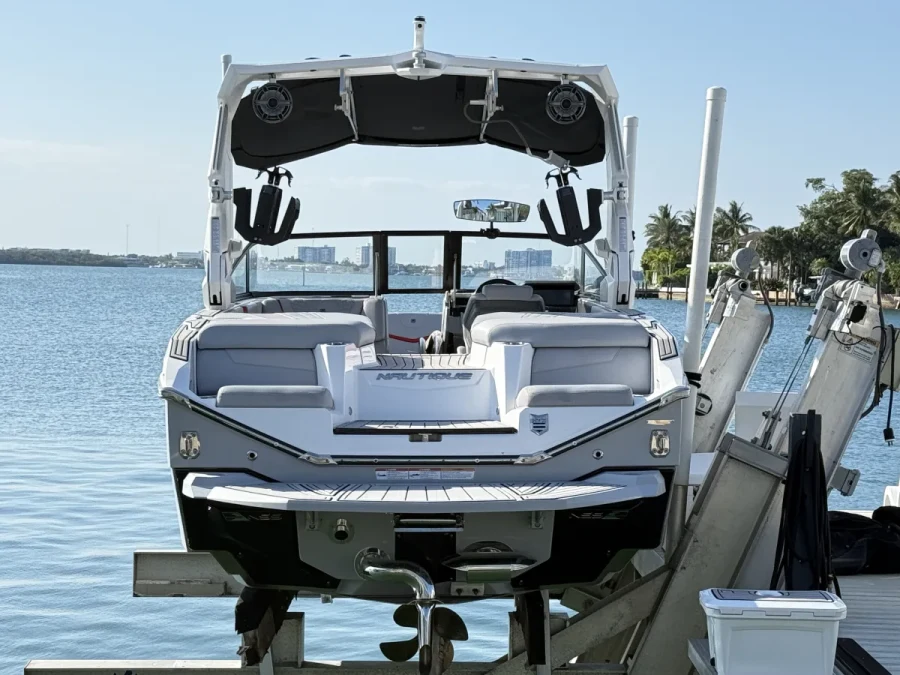 2024-nautique-g23-136994-image4.webp