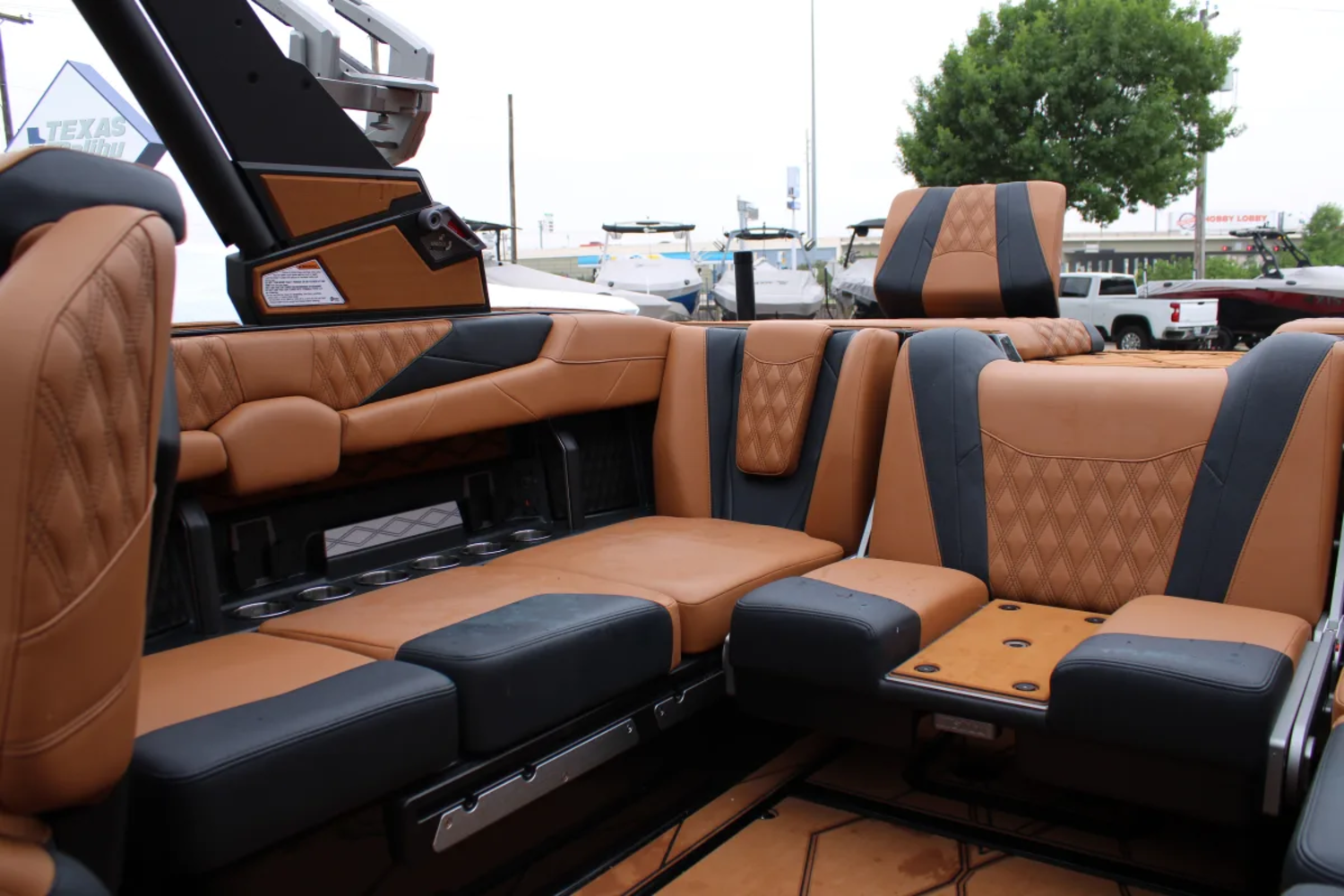 2026 Malibu M230