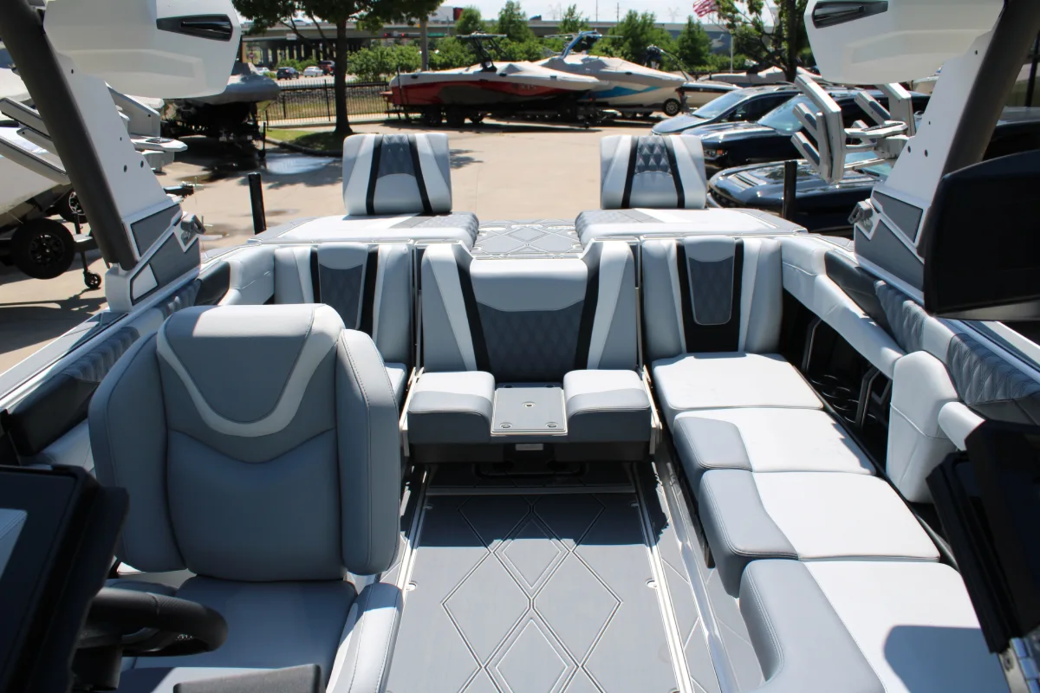 2026 Malibu M230
