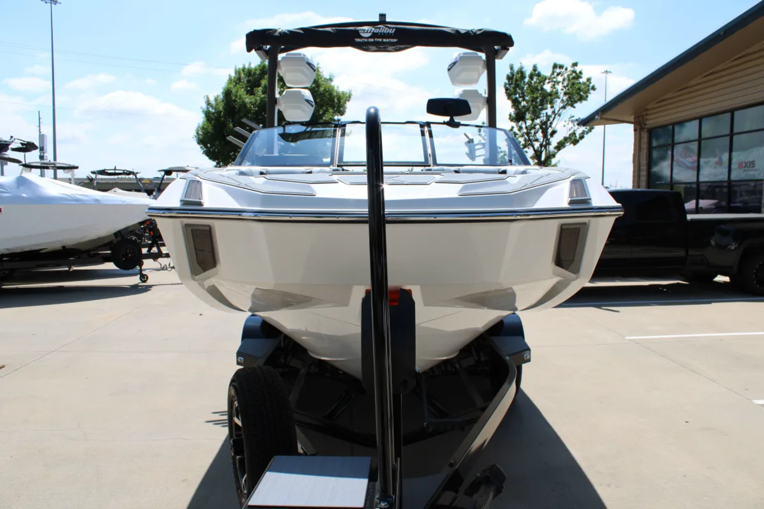 2026 Malibu M230