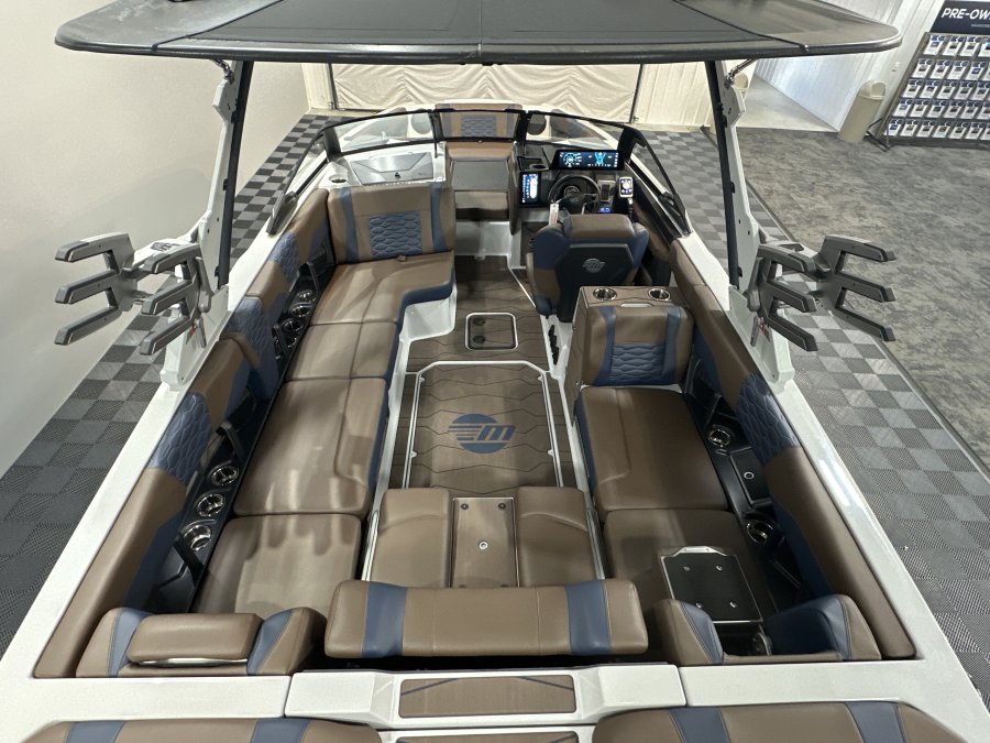 2025-malibu-wakesetter-24-mxz-137033-image11