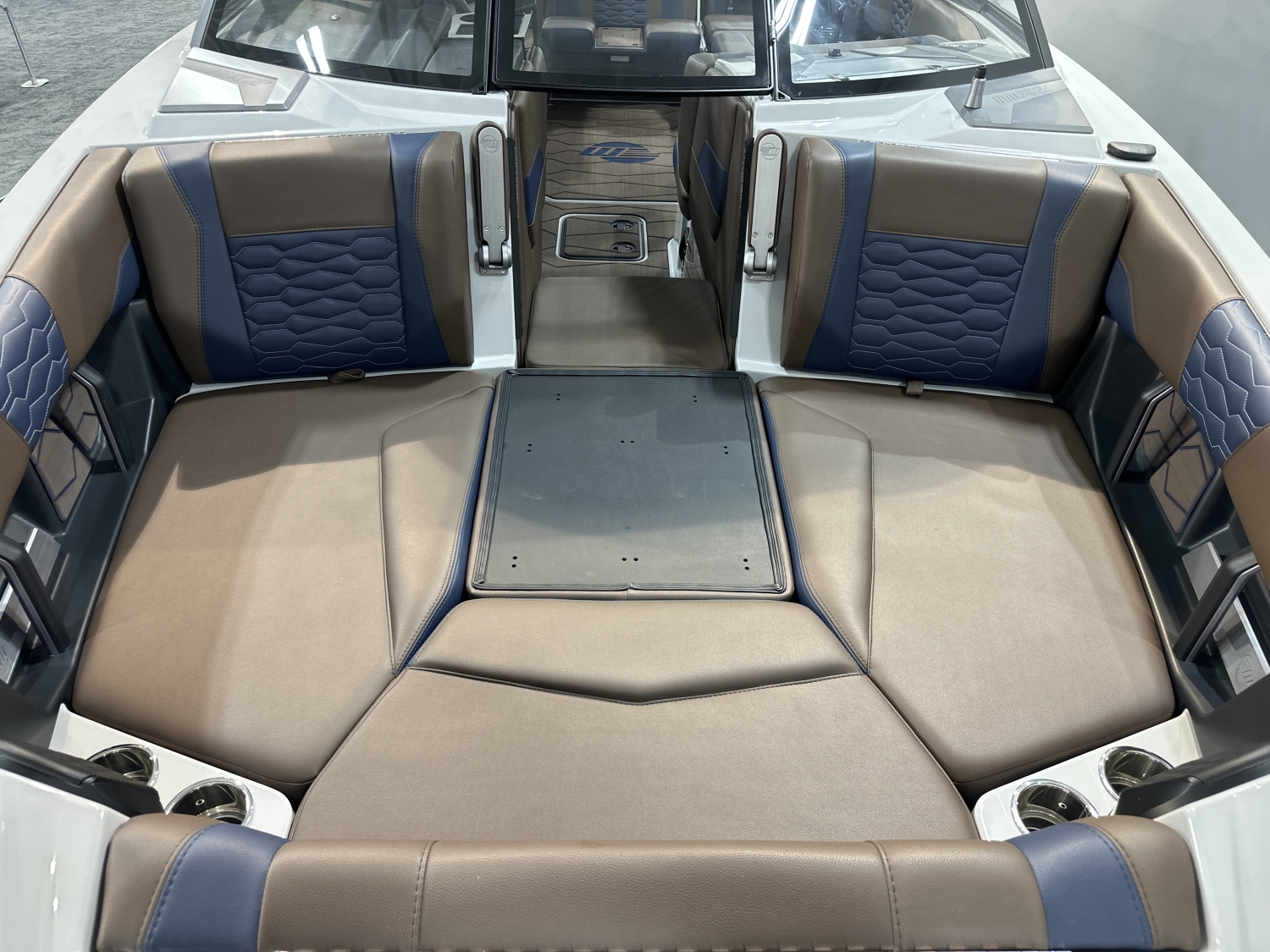 2025 Malibu 24 MXZ