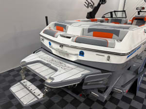 2021-malibu-wakesetter-25-lsv-137035-image6