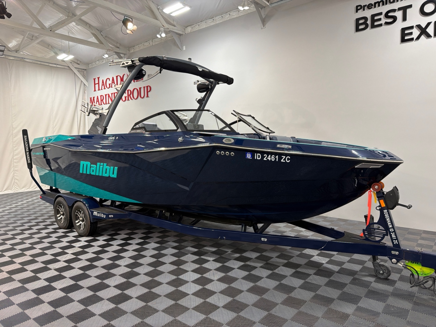 2023 Malibu 26 LSV