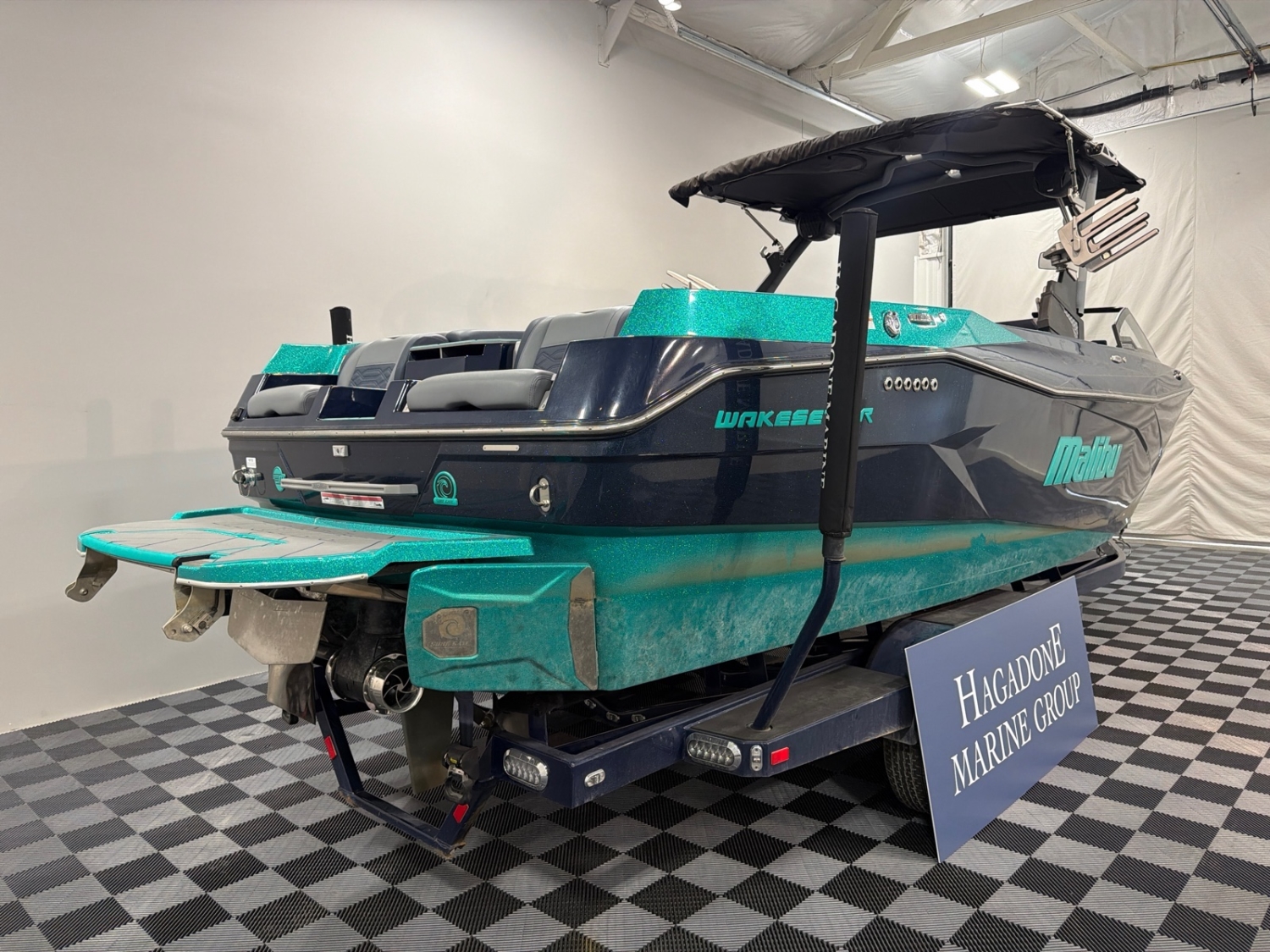 2023 Malibu 26 LSV