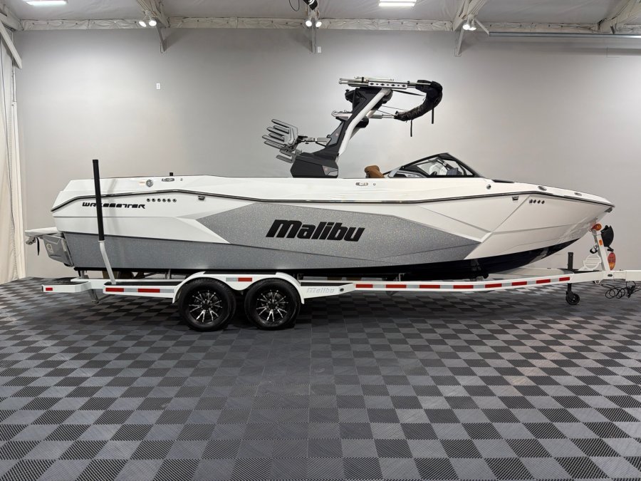 2026-malibu-wakesetter-26-lsv-137041-image1