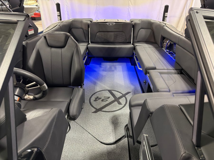 2022-mastercraft-x24-137049-image12