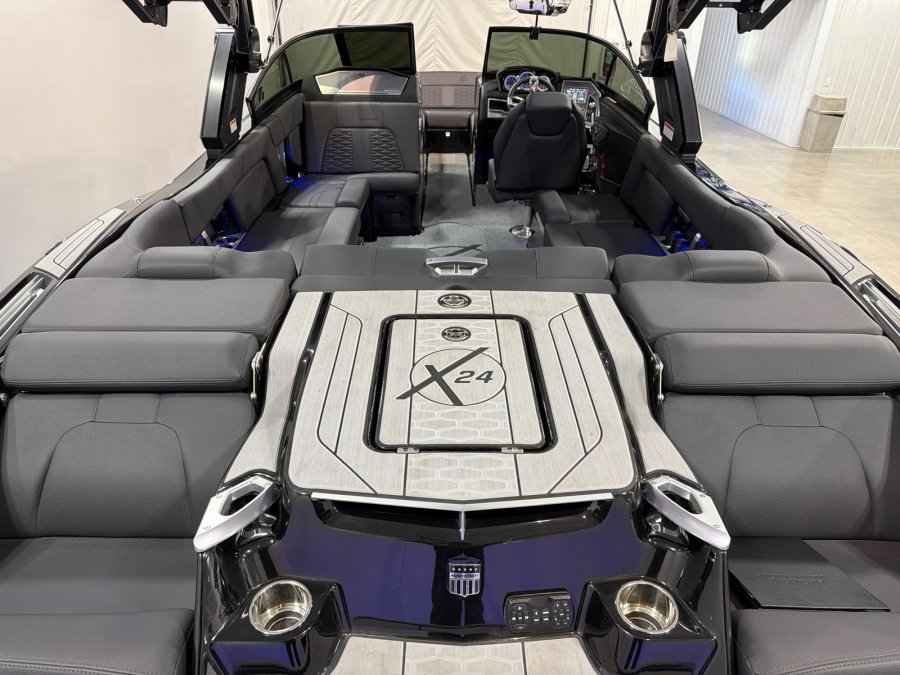 2022-mastercraft-x24-137049-image7