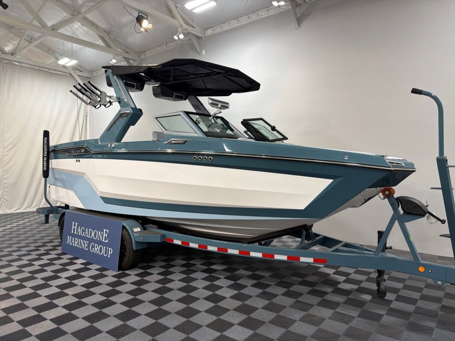 2026-mastercraft-x-star-137050-image2