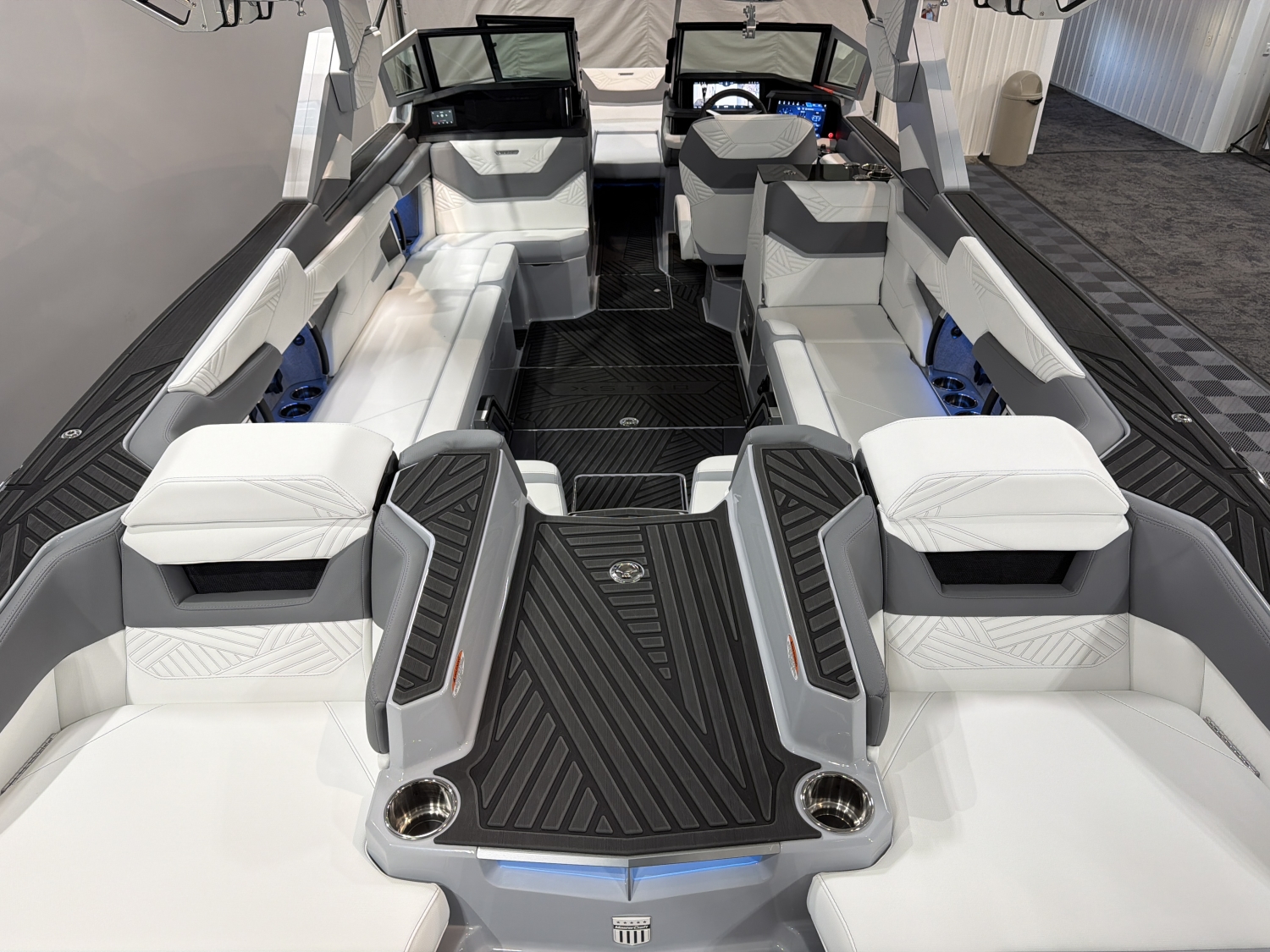 2026 MasterCraft XStar 25