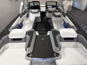 2026-mastercraft-x-star-137051-image7