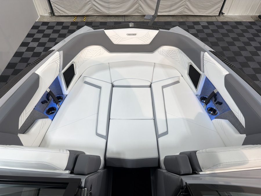 2026-mastercraft-x-star-137051-image8