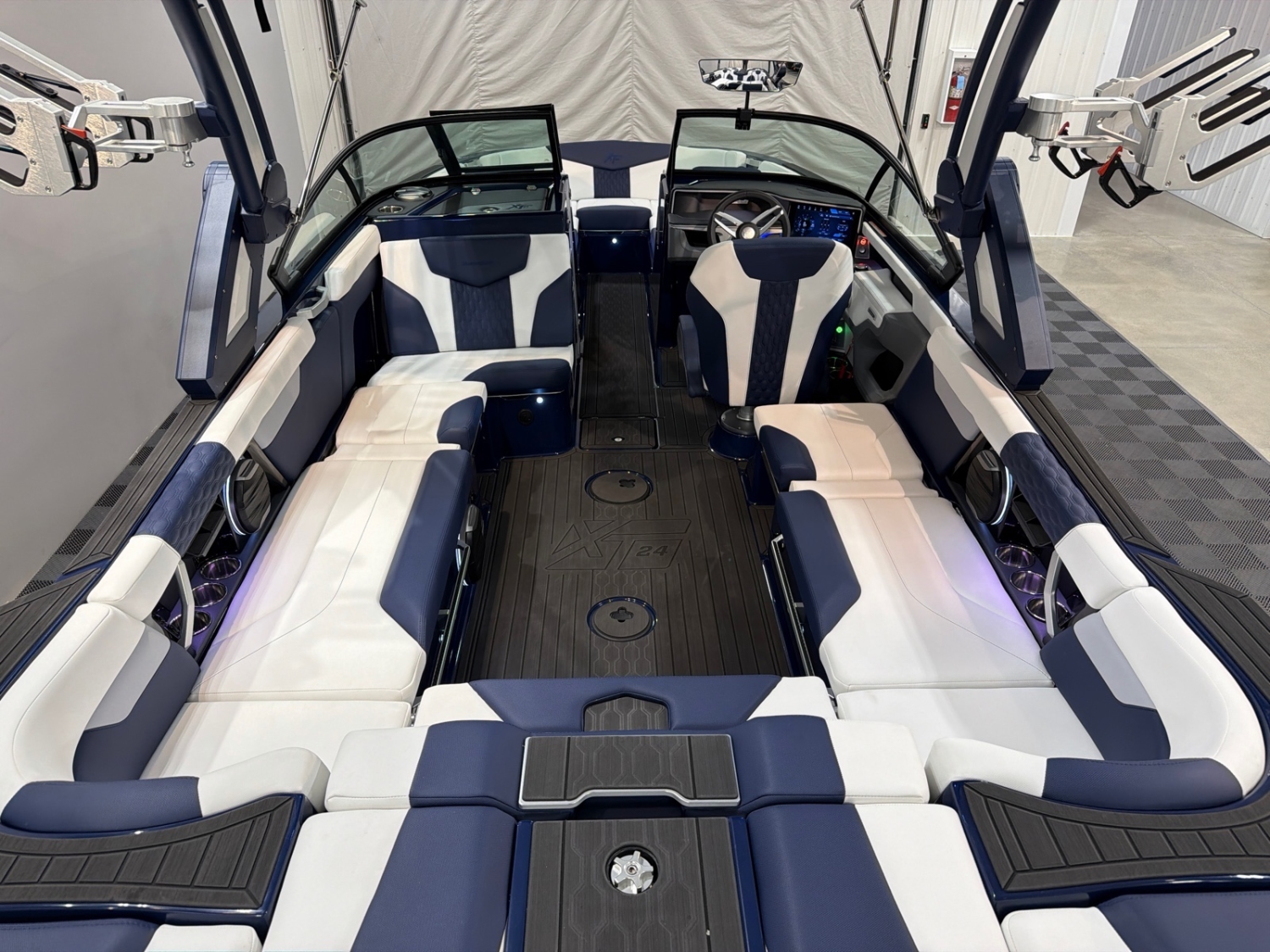 2026 MasterCraft XT24