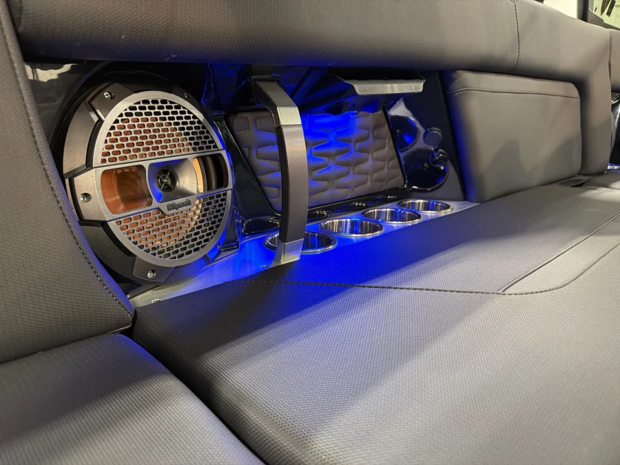 2022-mastercraft-x24-139463-image21