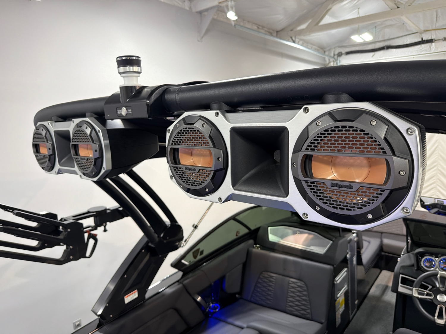2022 MasterCraft X24