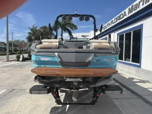 2022-mastercraft-x26-137078-image2.webp