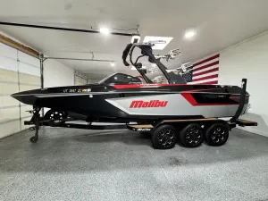 2021-malibu-wakesetter-24-mxz-137086-image0.webp