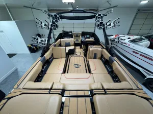 2021-malibu-wakesetter-24-mxz-137086-image10.webp
