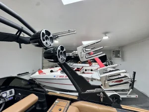 2021-malibu-wakesetter-24-mxz-137086-image17.webp